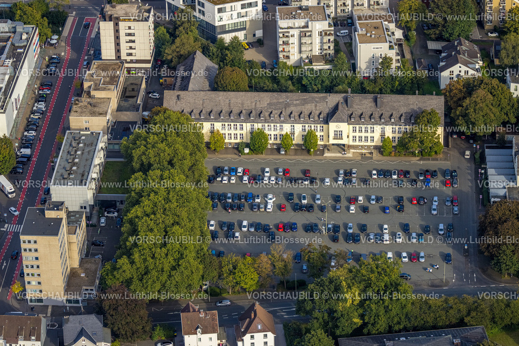 Siegen230912314 | Luftbild, Lindenschule und Parkplatz Bismarckplatz Weidenau, Weidenau-West, Siegen, Siegerland, Nordrhein-Westfalen, Deutschland