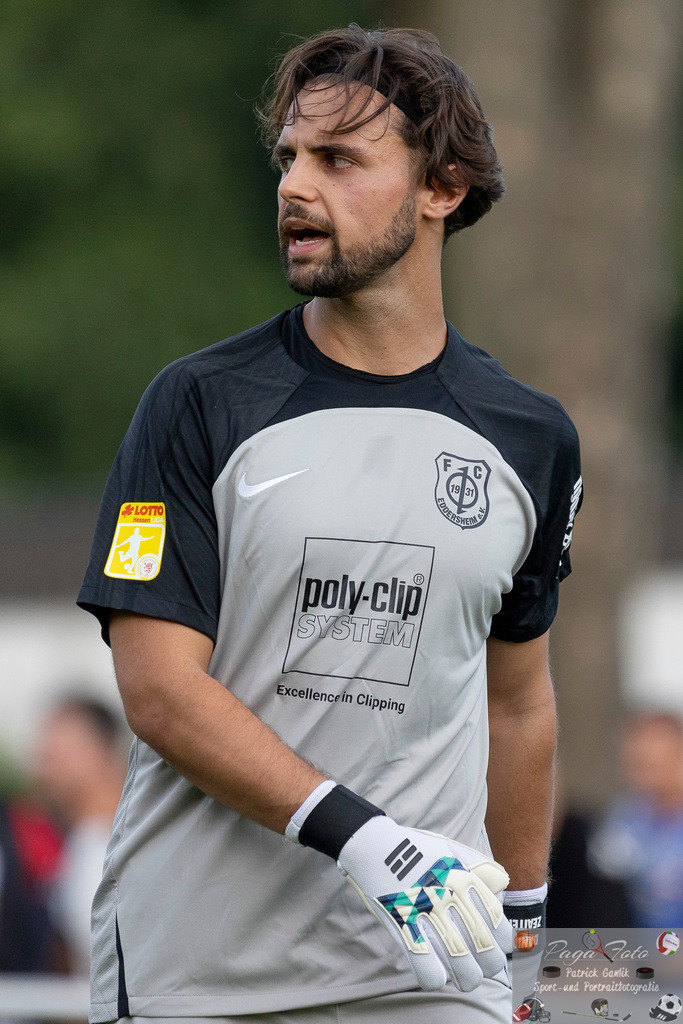 Hessenliga: Türk Gücü Friedberg - FC Eddersheim, 09.08.2024 | Daniel Zeaiter (FC Eddersheim #1), Freisteller, Portrait / Porträt, Türk Gücü Friedberg - FC Eddersheim, Friedberg, Städtischer Sportplatz, 9.8.2024 - Realisiert mit Pictrs.com