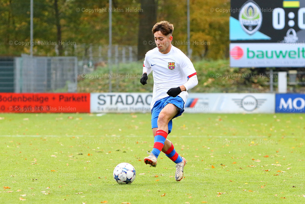 NH_FCShakhtarDonetsk_FCBarcelona_YouthLeague_07112023 | #11 Dani Rodriguez (FC Barcelona U19)

UEFA Youth League I 4. Spieltag I 07.11.2023