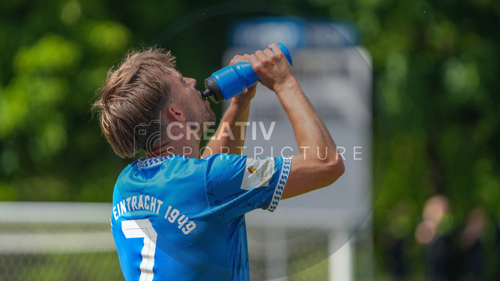 Fußball, Herren, Saison 2024/2025, Finaltag der Amateure 2025, Landespokal Brandenburg, Finale, VfB 1921 Krieschow vs. RSV Eintracht 1949, Samstag 24.05.2025, Volksparkstadion Neuruppin, | Fußball, Herren, Saison 2024/2025, Finaltag der Amateure 2025, Landespokal Brandenburg, Finale, VfB 1921 Krieschow vs. RSV Eintracht 1949, Samstag 24.05.2025, Volksparkstadion Neuruppin, Im Bild: Tim Göth (RSV)  - Realisiert mit Pictrs.com