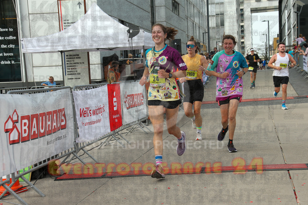 250920_1520_EX1_8941 | Sportfotografie im Rhein-Sieg Kreis, Köln, Bonn, NRW, Rheinland Pfalz, Hessen, etc. Unser Tätigkeitsfeld umfasst den Laufsport vom Volkslauf über den Marathon, Duathlon, Triathon bis zum Ultralauf wie Kölnpfad Ultra oder Schindertrail.