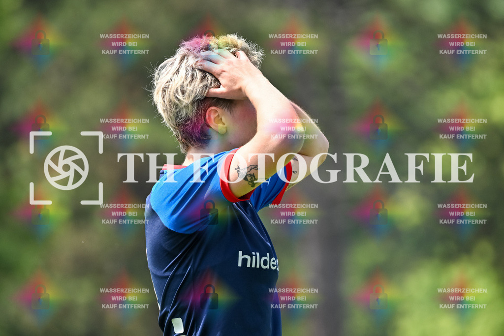 GER, FC Hauingen - SV Waldhaus, Frauen-Fussball, Rothaus Bezirkpokal, Finale, Saison 2024/2025, 29.05.2025 | Veronika Pasch (FC Hauingen, #19)GER, FC Hauingen - SV Waldhaus, Frauen-Fussball, Rothaus Bezirkpokal, Finale, Saison 2024/2025, 29.05.2025Foto: TH Fotografie/Thomas Hess