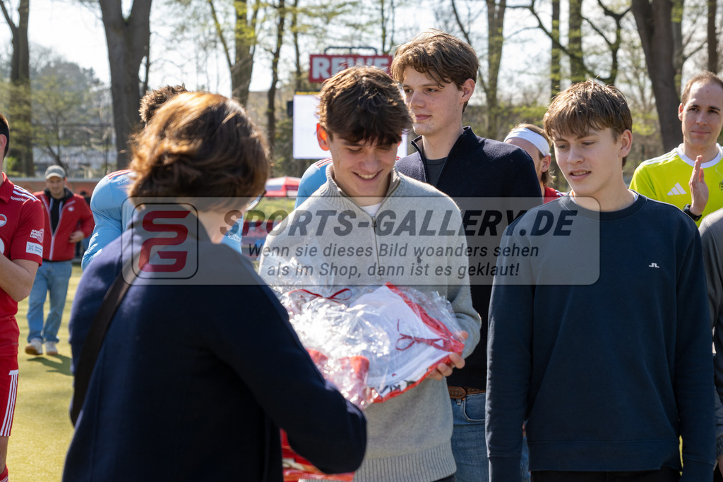 SFE_20260321_0005 | Köln, Deutschland, 21.03.26: Feldhockey 1. Bundesliga Herren zwischen Rot-Weiss Köln - Mannheimer HC im REWE Sportpark am 21.03.2026 in Köln, Deutschland. (Foto von Stephan Fehrmann)Köln, Germany, 21.03.26: Feldhockey 1. Bundesliga Herren between Rot-Weiss Köln - Mannheimer HC in REWE Sportpark at 21.03.2026 in Köln, Deutschland. (Foto from Stephan Fehrmann)