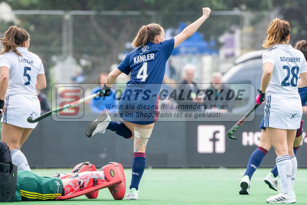 Final4_20240519-1206-0077 | Bonn, Deutschland, 19.05.2024: Nadine Kanler (Mannheimer HC) in Aktion waehrend des Spiels der Deutsche Feldhockey-Meisterschaften 2024 zwischen Final 4 Damen Finale Düsseldorfer HC - Mannheimer HC im Bonner THV am 19.05.2024 in Bonn, Deutschland. (Foto von Stephan Fehrmann)

Bonn, Germany, 19.05.2024: Nadine Kanler (Mannheimer HC) in action during the game of Deutsche Feldhockey-Meisterschaften 2024 between Final 4 Damen Finale Düsseldorfer HC - Mannheimer HC in Bonner THV at 19.05.2024 in Bonn, Deutschland. (Foto from Stephan Fehrmann)