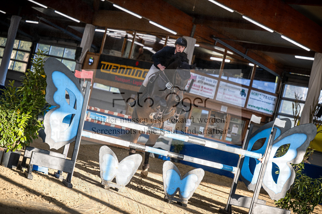 DOS_3060 | Entdecke hochwertige Reitturnierfotos von Foto Oger. Professionell, emotional und authentisch – jetzt Lieblingsmomente im Shop bestellen.Deutschlandweite Turnierfotografie. - Realisiert mit Pictrs.com