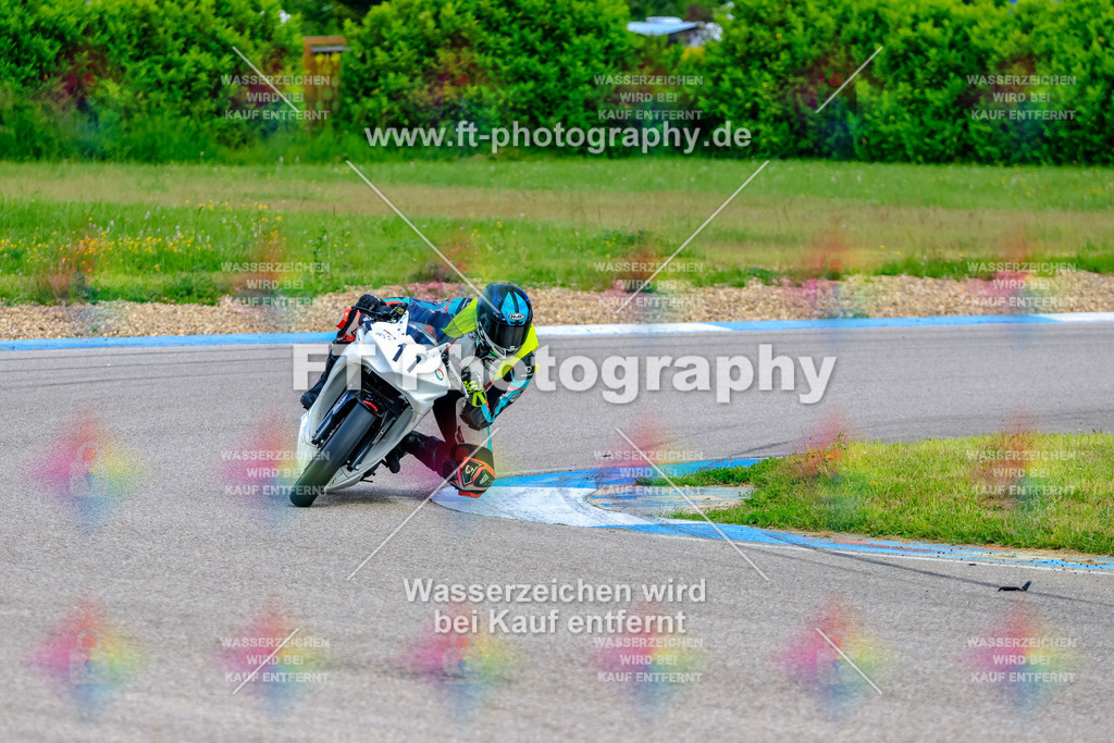 MotoTeam-9056 | Hier findet Ihr Bilder von Touristenfahrten auf der Nürburgring Nordschleife oder von anderen Veranstaltungen die ich besucht habe. Viel Spass beim Durch Schauen 