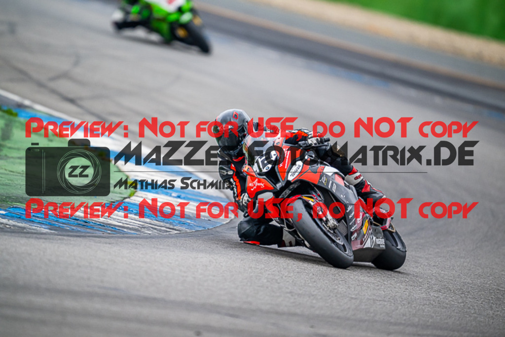 MaZZes_FotoMatrix_220925_0762 | PRO SUPERSTOCK