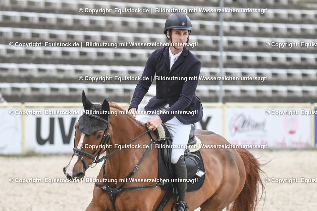 20230514_CCI4_Springen_0384 | equistock