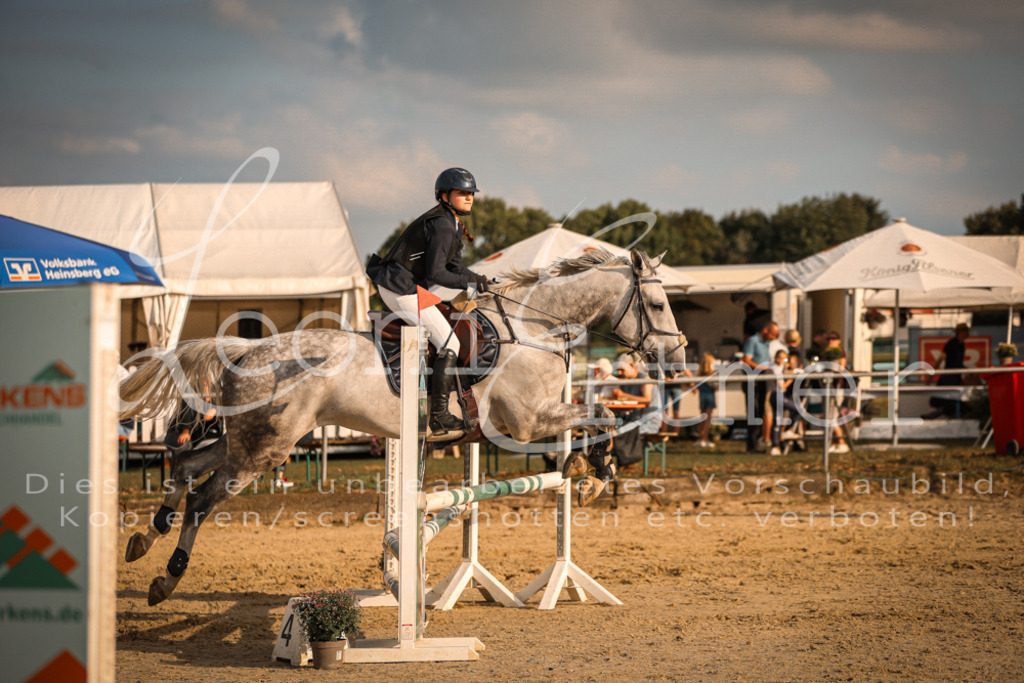 08.FrSpE00132 | Leoni Ertmer Photography - Realisiert mit Pictrs.com