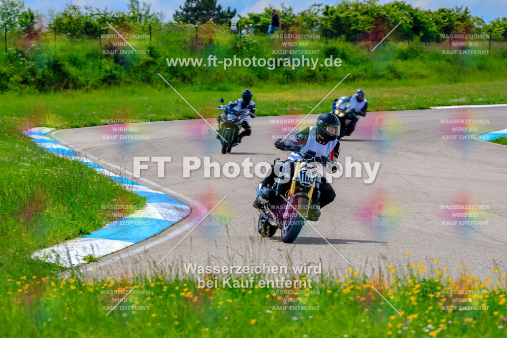 MotoTeam-0032 | Hier findet Ihr Bilder von Touristenfahrten auf der Nürburgring Nordschleife oder von anderen Veranstaltungen die ich besucht habe. Viel Spass beim Durch Schauen 