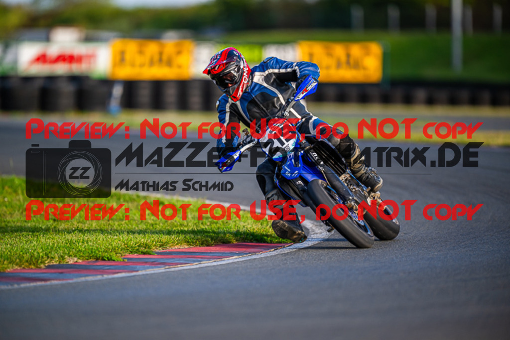 MaZZes_FotoMatrix_230930_9464 | S4