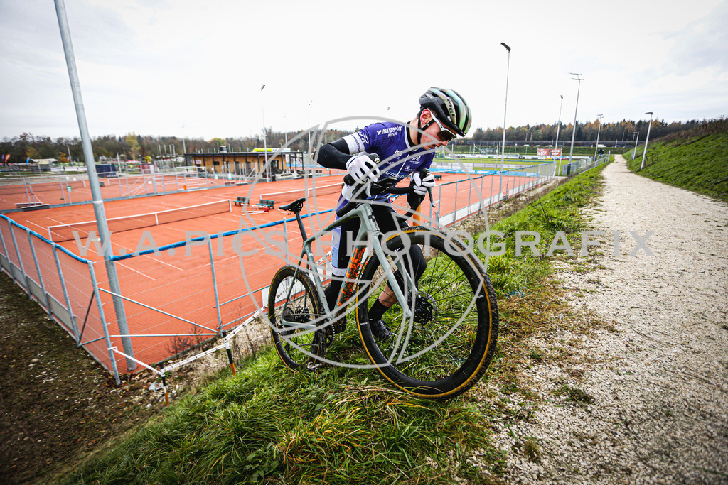 ..... | AUSTRIA, 24.11.24, 3.Radquerfeldein GP um das Sportzentrum Gunskirchen Image shows: Photo: Wapics / Andreas Willdoner