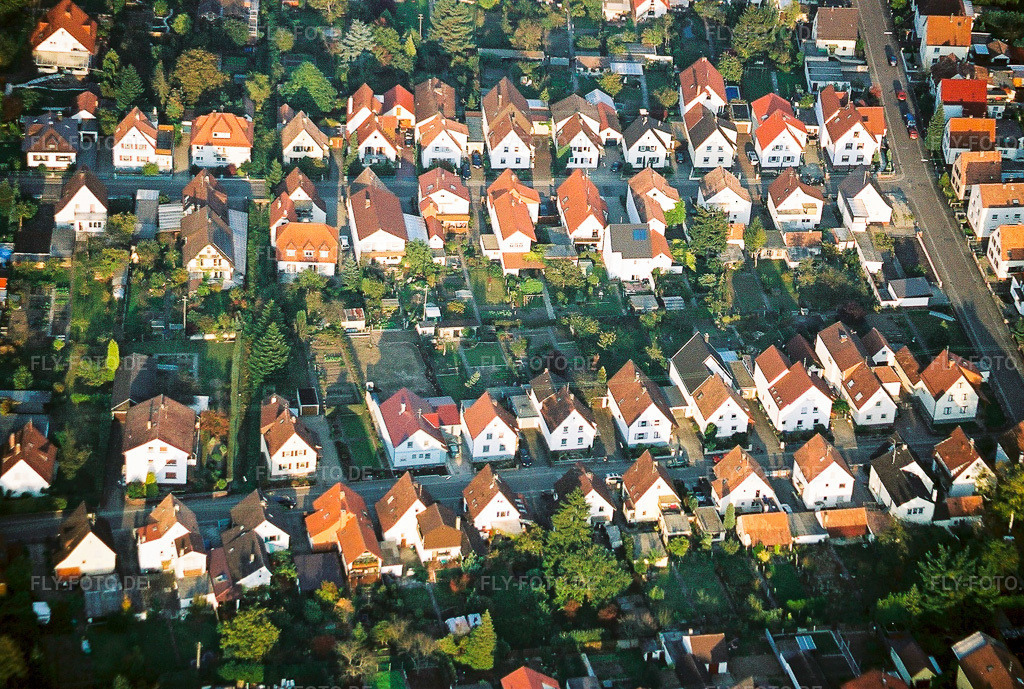Luftbild: Birkenstraße Waldstr in Kandel im Bundesland Rheinland-Pfalz in Deutschland. Foto: NEG564307.jpg vom 21.10.2005 durch Werner Riehm/FLY-FOTO.de