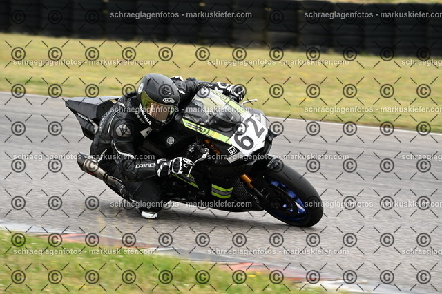25bt02-0842 | markuskiefer.com - Realisiert mit Pictrs.com