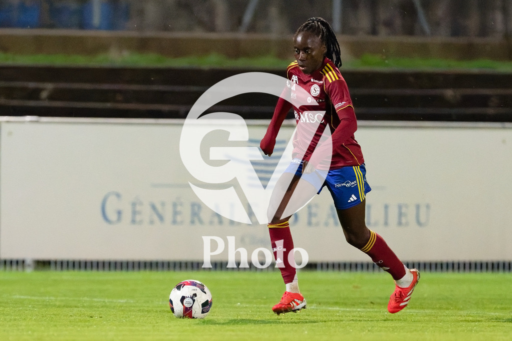 DZ9_4964_c | Switzerland: AXA Womens Super League 2025/26, Servette FC Chenois Feminin vs FC Aarau Frauen - Stade des Trois-Chene, Chene-Bourge: Benedicte Simon (78 Servette FC Chenois Feminin) in action (close up) 