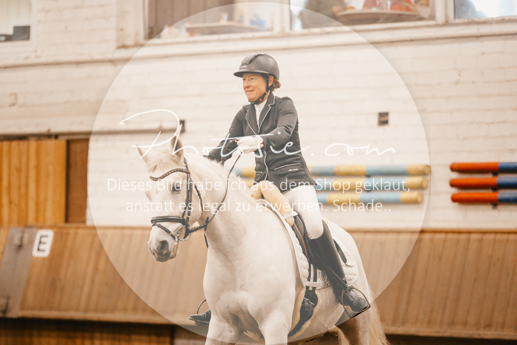 3I6A1303 | Stimmungsvolle Portraits und Reitsportfotografie im Ruhrgebiet und im Münsterland.

Pferdefotografie, Hundefotografie, Tierfotografie, Reportagen, Portraits von Tier und Mensch, Turnierfotografie in Bochum, Recklinghausen, Marl, Haltern am See, Dülmen.. - Realisiert mit Pictrs.com