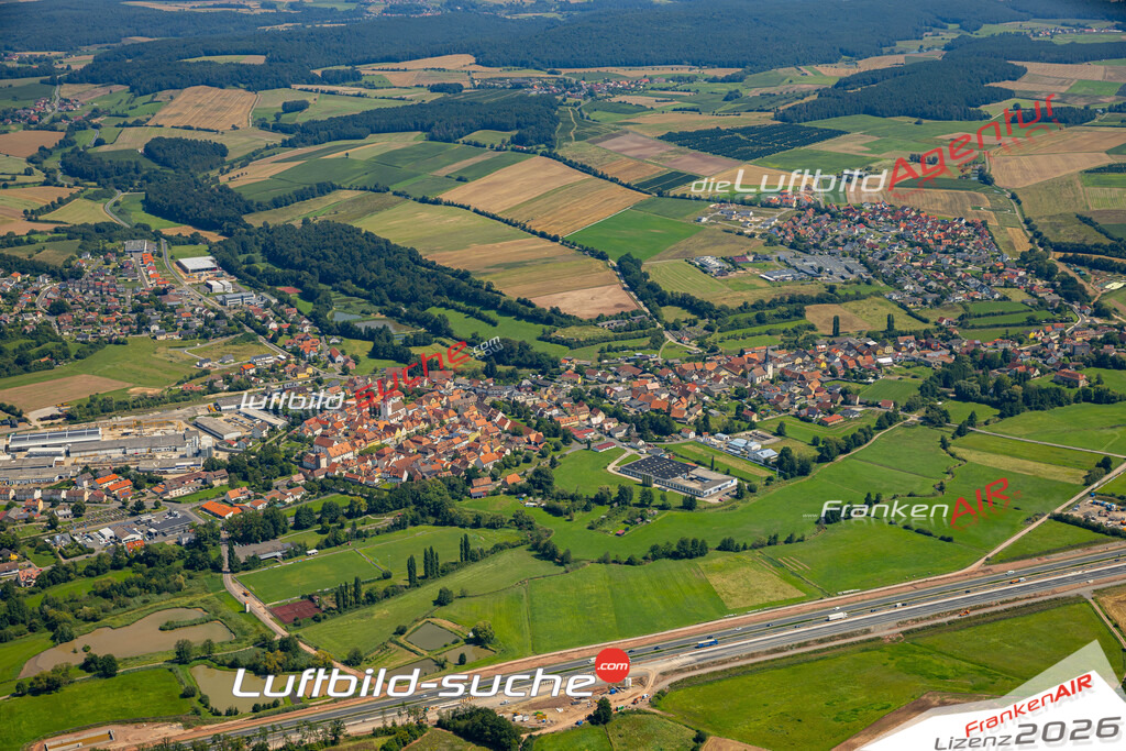 Das Luftbild zeigt :  Schlüsselfeld - Die Luftaufnahme wurde 2024 vom UL-Flugzeug aus erstellt ( keine Drohne ) - Hochauflösende Luftaufnahme - Für grossformatige Ausdrucke geeignet. Die Geschenkidee !Mit Lizenz und Bildrechte bestellbar