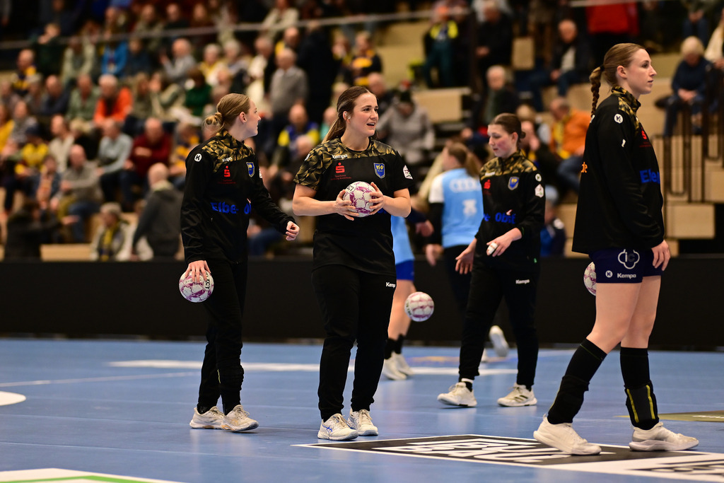 Handball I Frauen I Saison 2025-2026 I 14. HBF I 1. Spieltag I Buxtehuder SV - Sport-Union Neckarsulm | Der Sportfotograf. - Realisiert mit Pictrs.com