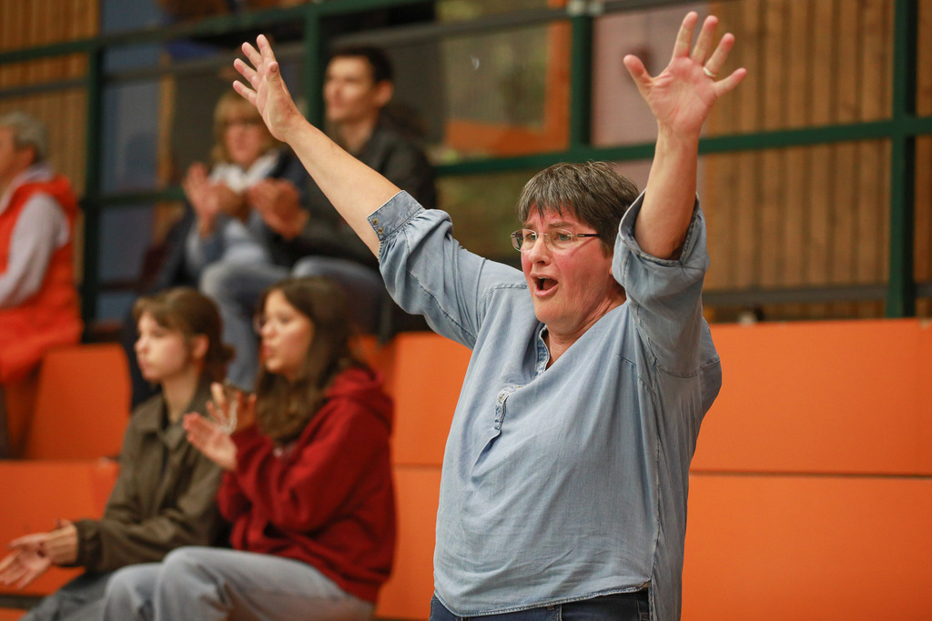 SVN_SvSchermbeck_051024_213 | Bildergalerie von Sport-Ereignissen aber auch von weiteren spannenden Dingen - nicht nur vom Niederrhein. In Anlehnung an den bekannten Spruch von Hanns Dieter Hüsch heißt das Motto: "Niederrhein ist überall".  - Realisiert mit Pictrs.com