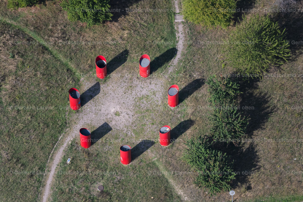 4039931 | LEIPZIG 14.09.2020 Ausstellungsgelände und Messehallen der Messe Leipzig mit Luftschacht - Kreis an der Merkurpromenade im Ortsteil Wiederitzsch in Leipzig im Bundesland Sachsen, Deutschland. Weiterführende Informationen bei: Leipziger Messe GmbH. // Exhibition grounds and exhibition halls of the Messe Leipzig with air shaft - circle on the Merkur Promenade in the district Wiederitzsch in Leipzig in the state Saxony, Germany. Further information at: Leipziger Messe GmbH. Foto: Gerhard Launer