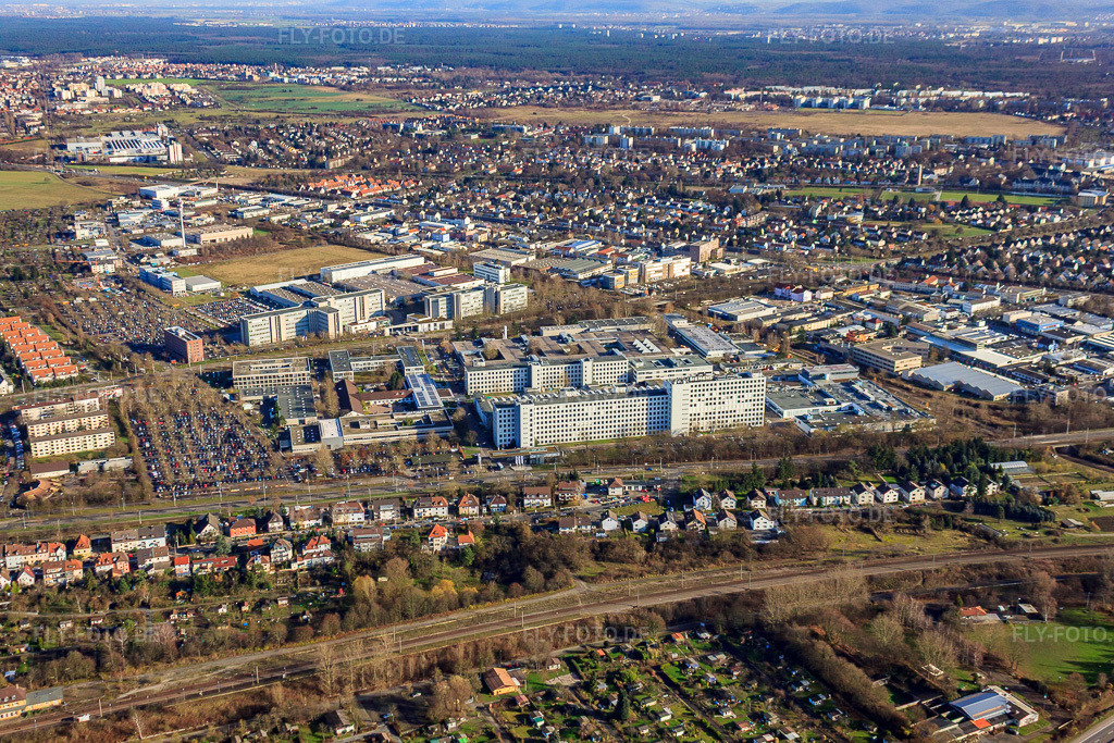 Luftbild: Siemens AG, Fertigungs- und Entwicklungsstandort Karlsruhe im Ortsteil Knielingen in Karlsruhe im Bundesland Baden-Württemberg in Deutschland. Foto: IMG_23126.jpg vom 02.12.2009 durch Werner Riehm/FLY-FOTO.deKarlsruhe | Fertigungs- und Entwicklungsstandort - Siemens | Siemens