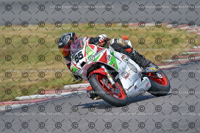 25bt04-1780 | markuskiefer.com - Realisiert mit Pictrs.com