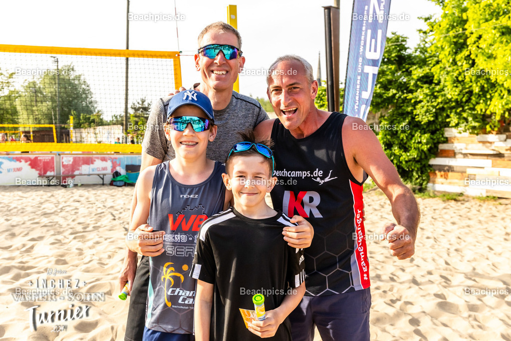 2024-00099943-Vater-Sohn-Turnier-2 | 09.05.2024; Berlin Foto: Gerold Rebsch - www.beachpics.de