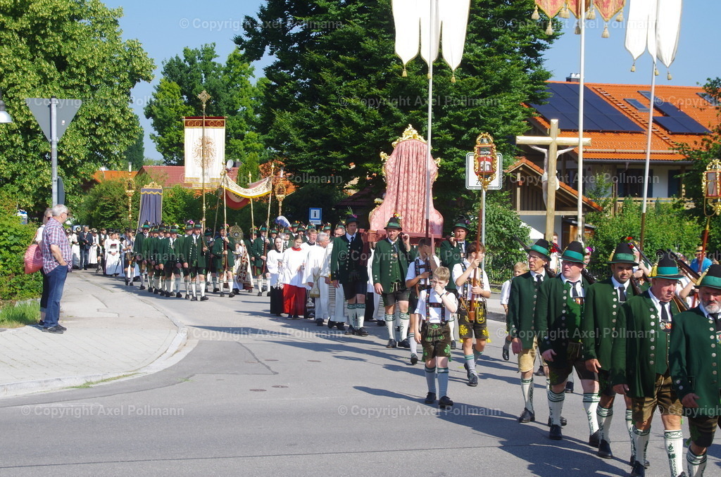 IMGP3258 | fotografiert von Axel PollmannLeonhardi Wallfahrt Benediktbeuern und Murnau, Fronleichnam, Fasching, Landschaft im Loisachtal und Benediktbeuern  - Realisiert mit Pictrs.com