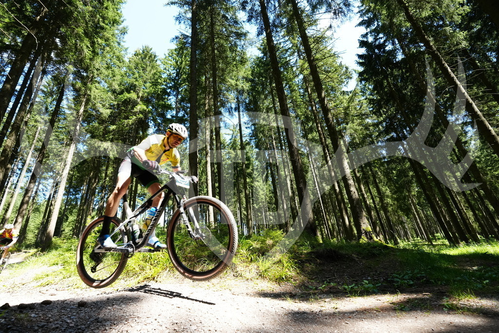 FC100643 | Fotogalerie der Treibjagd im Dunkelwald - Dein MTB Etappenrennen im Erzgebirge - Realisiert mit Pictrs.com