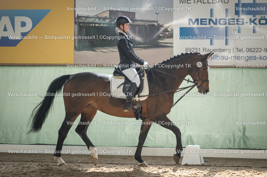 _D5A5477 | Emotionale Pferde- & People-Fotografie rund um Heidelberg, Leimen & Umgebung. Natürliche Fotos von Pferd, Mensch & Familie. Jetzt Termin sichern!