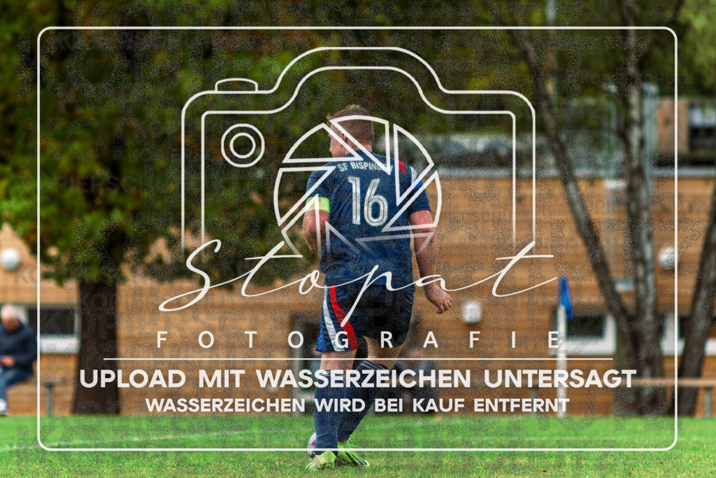 SFBFGFS-1021 | Jarne Dudka (Sportfreunde Bispingen 2 #16) beim Herren 3. Kreisklasse HK Spiel zwischen SF Bispingen 2 und FG Fulde-Stellichte 2 im Sportplatz Huetzel, Bispingen (Simon Paul Stopat) - Realisiert mit Pictrs.com