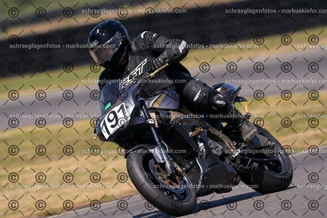 26bt04-2139 | markuskiefer.com - Realisiert mit Pictrs.com