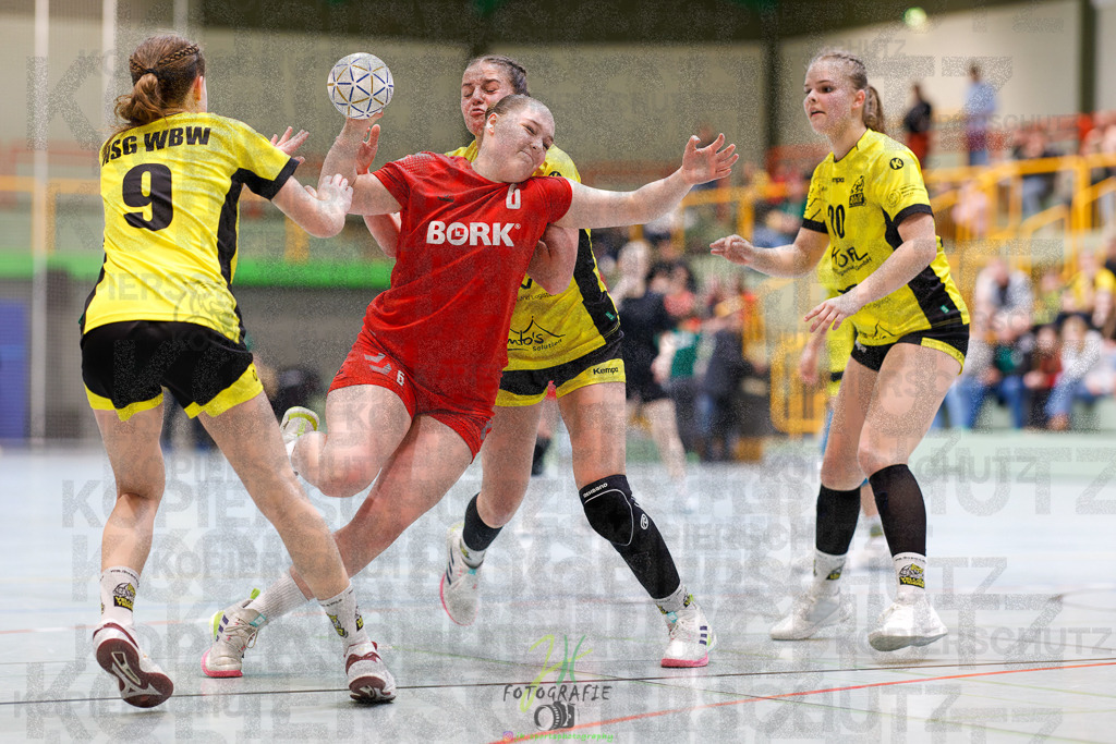 Hessenmeisterschaft wJC - Finale; HSG Kleenheim - HSG Weiterstadt/ Braunsh.Worf. | Hessenmeisterschaft wJC - Finale; HSG Kleenheim - HSG Weiterstadt/ Braunsh.Worf. am 22.03.2025 in Biedenkopf (Sporthalle Lahntalschule)Photo © 2025 - Jörg Heinrich - Realisiert mit Pictrs.com