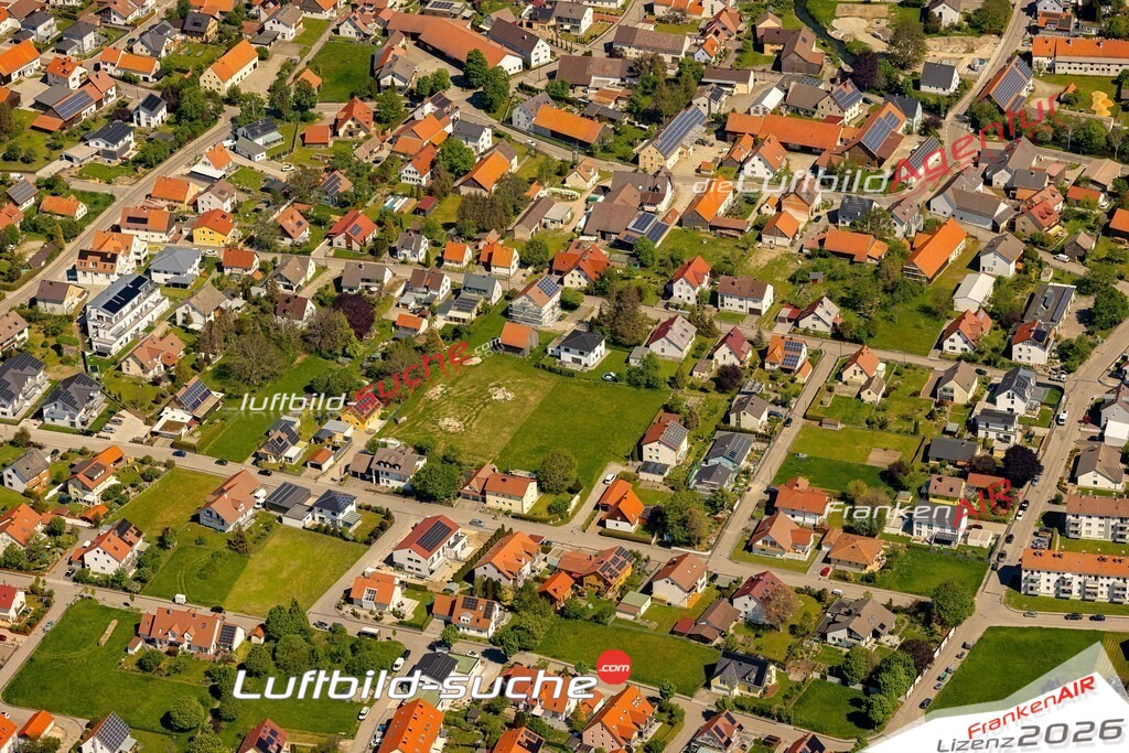 Das Luftbild zeigt :  Wehringen - Die Luftaufnahme wurde 2024 vom UL-Flugzeug aus erstellt ( keine Drohne ) - Hochauflösende Luftaufnahme - Für grossformatige Ausdrucke geeignet. Die Geschenkidee !Mit Lizenz und Bildrechte bestellbar