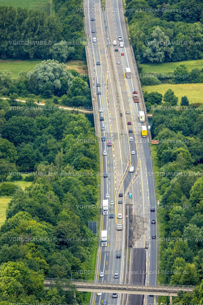 Dorsten220603264 | Luftbild, Baustelle auf der Autobahn A31, über den Wesel-Datteln-Kanal, Hardt, Dorsten, Ruhrgebiet, Nordrhein-Westfalen, Deutschland