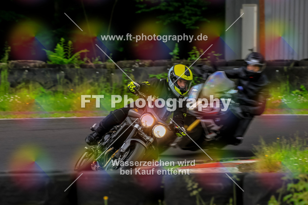 VBK-6525 | Hier findet Ihr Bilder von Touristenfahrten auf der Nürburgring Nordschleife oder von anderen Veranstaltungen die ich besucht habe. Viel Spass beim Durch Schauen 