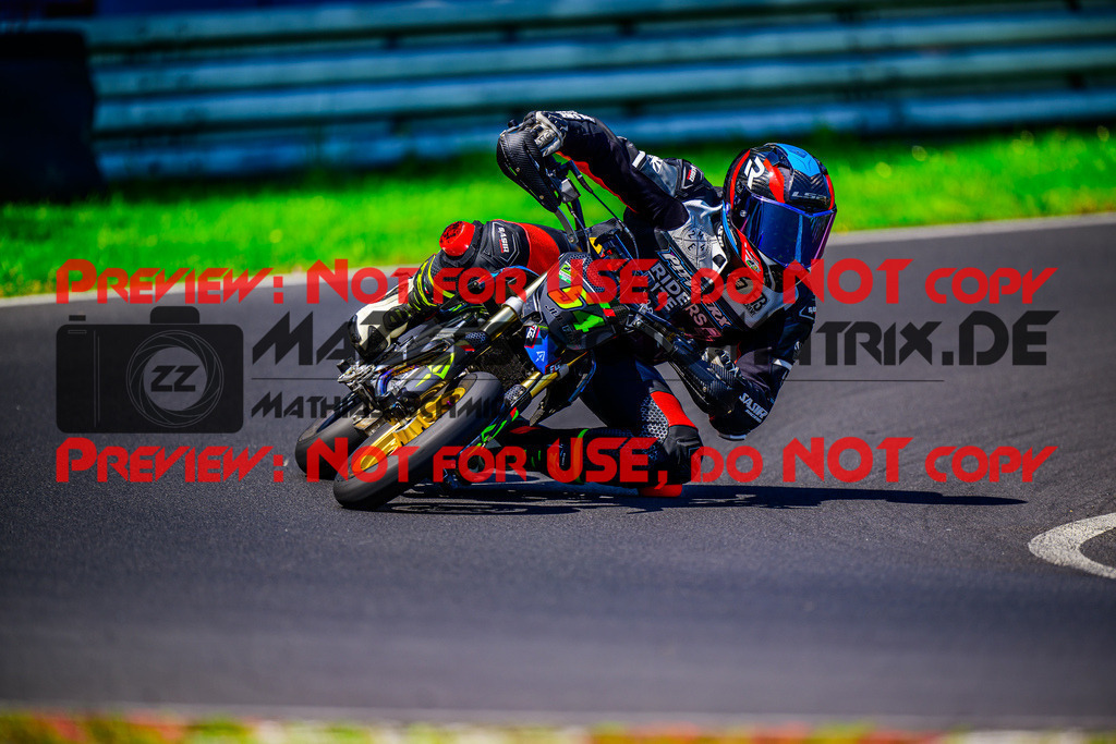 MaZZes_FotoMatrix_240806_6007705_9677 | Fotograf Mathias Schmid
Sportfotograf,
Eventfotograf,
Hochzeitsfotograf,
Portraitfotograf