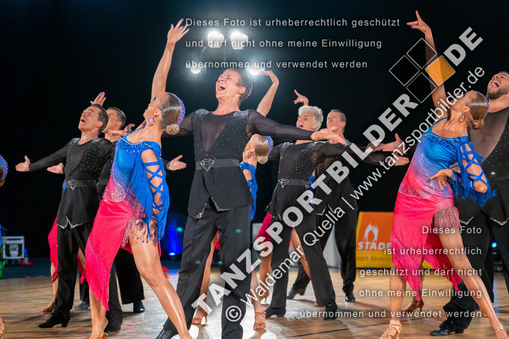 20250503-10532 | Hier finden Sie Tanz Bilder vom Latein und Standard Formationen tanzen. Sportbilder vom Tanzsport. Schöne Fotos und von Weltmeisterschaft, Europameisterschaft, Bundesliga, Regionalliga, Oberliga und Landesliga sowie von GOC Stuttgart, DanceComp, WM Bremen