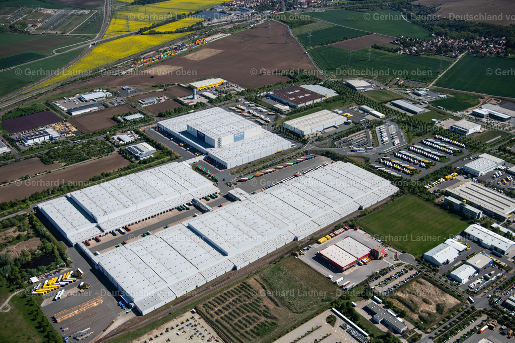 4026490 | ERFURT 07.05.2020 Gebäudekomplex und Logistikzentrum auf dem Gelände des IKEA Zentrallagers In der Langen Else im Ortsteil Büßleben in Erfurt im Bundesland Thüringen, Deutschland. // Building complex and distribution center on the site of IKEA Zentrallagers In of Langen Else in the district Buessleben in Erfurt in the state Thuringia, Germany. Foto: Gerhard Launer