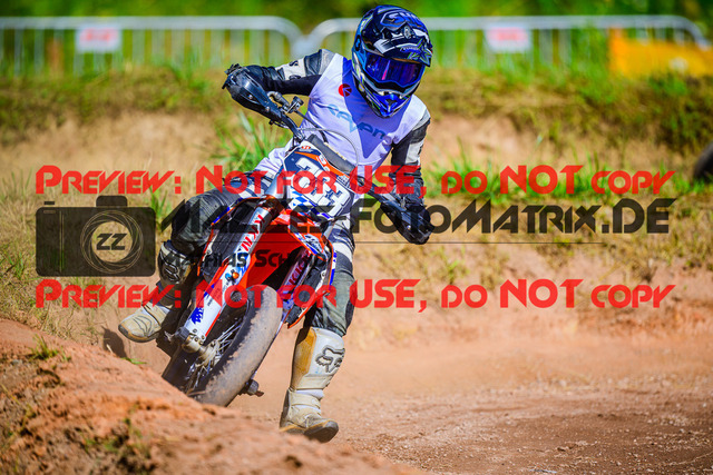 MaZZes_FotoMatrix_240816_6007705_5280 | S5