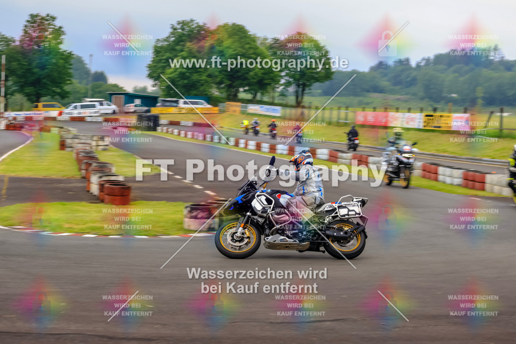 OBK-5471 | Hier findet Ihr Bilder von Touristenfahrten auf der Nürburgring Nordschleife oder von anderen Veranstaltungen die ich besucht habe. Viel Spass beim Durch Schauen 