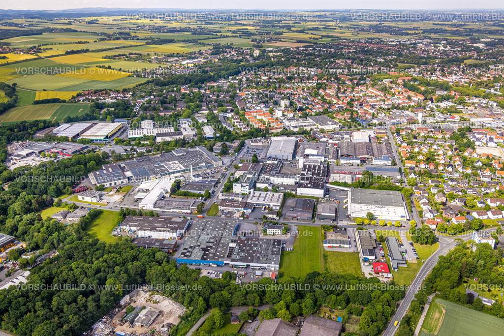 Soest220600366 | Luftbild, Luftbild, Gewerbegebiet SÃ¼d-Ost an der Autobahn A44, Soest, Soester Boerde, Nordrhein-Westfalen, Deutschland