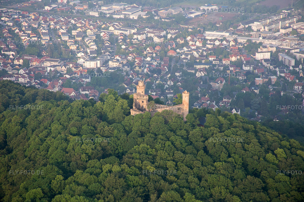 Luftbild: Auerbach, Schloß Auerbach im Ortsteil Auerbach in Bensheim im Bundesland Hessen in Deutschland. Foto: IMG_089175.jpg vom 25.05.2016 durch Werner Riehm/FLY-FOTO.de