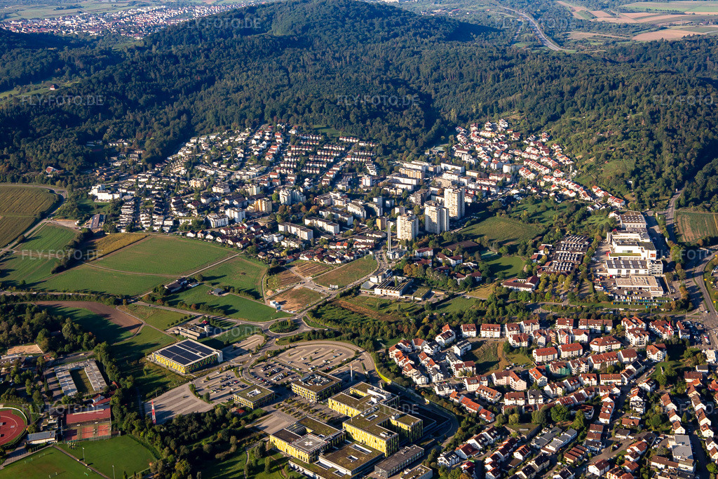 Luftbild: vom Rems-Murr-Klinikum Winnenden bis zum Teufelsberg im Ortsteil Schelmenholz in Winnenden im Bundesland Baden-Württemberg in Deutschland. Foto: IMG_138550.jpg vom 16.09.2023 durch Werner Riehm/FLY-FOTO.deRems-Murr-Kliniken - Ihre Kliniken für den Rems-Murr-Kreis