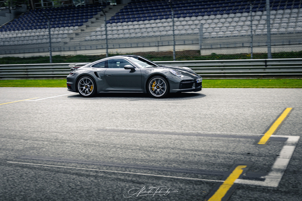R6AT2456 _Alexander Tschuncky | Entdecken Sie die faszinierende Welt von Alexander Tschuncky Arts: Kreative Fotografie, atemberaubende Automobilkunst und hochwertiger Bilderdruck. Lassen Sie sich inspirieren! - Realisiert mit Pictrs.com