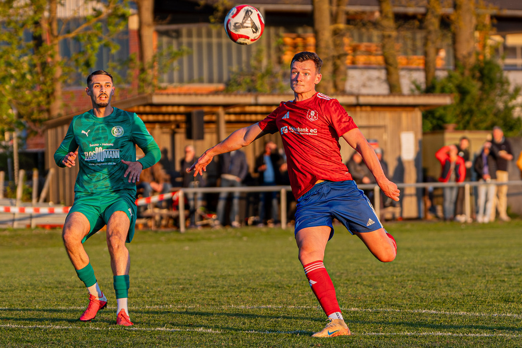 Fußball I Herren I Saison 2025-2026 I Landesliga Weser-Ems I 17. Spieltag I TV Dinklage - VfR Voxtrup I 12963 | jns.sportfotos - Realisiert mit Pictrs.com
