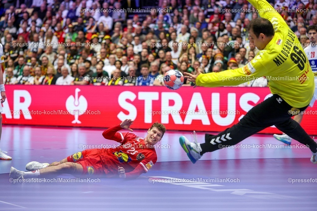 EHF19012601113 | 19.01.2026, Handball, Men's EHF EURO 2026, Österreich - Serbien, Jyske Bank Boxen in Herning, Dänemark, Preliminary Round: Doppelparade Parade  Dejan Milosavljev (Serbien #96) gegen  Sebastian Frimmel (Austria #20) 