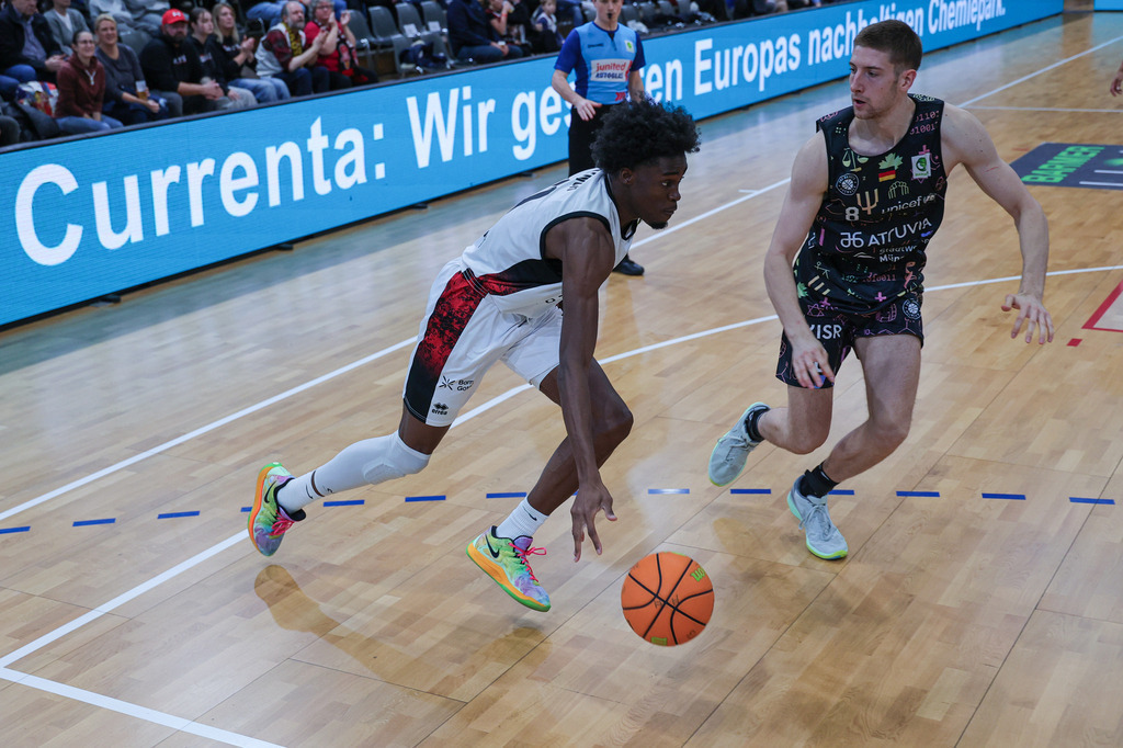 Pro A BAYER GIANTS vs Uni Baskets Münster-89 | Fotos von Basketballspielen aus dem Raum NRW fotografiert von Gero Mueller-Laschet und Daniel Schaefer - Realized with Pictrs.com
