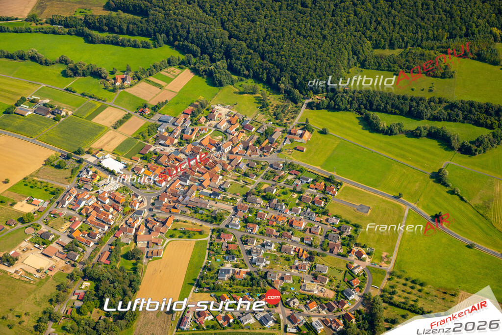 Das Luftbild zeigt : Obererthal Hammelburg - Die Luftaufnahme wurde 2024 vom UL-Flugzeug aus erstellt ( keine Drohne ) - Hochauflösende Luftaufnahme - Für grossformatige Ausdrucke geeignet. Die Geschenkidee !Mit Lizenz und Bildrechte bestellbar