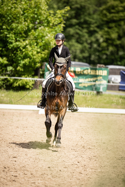 Bad_Meinberg_05152 | saradresslerfotografie - Realisiert mit Pictrs.com